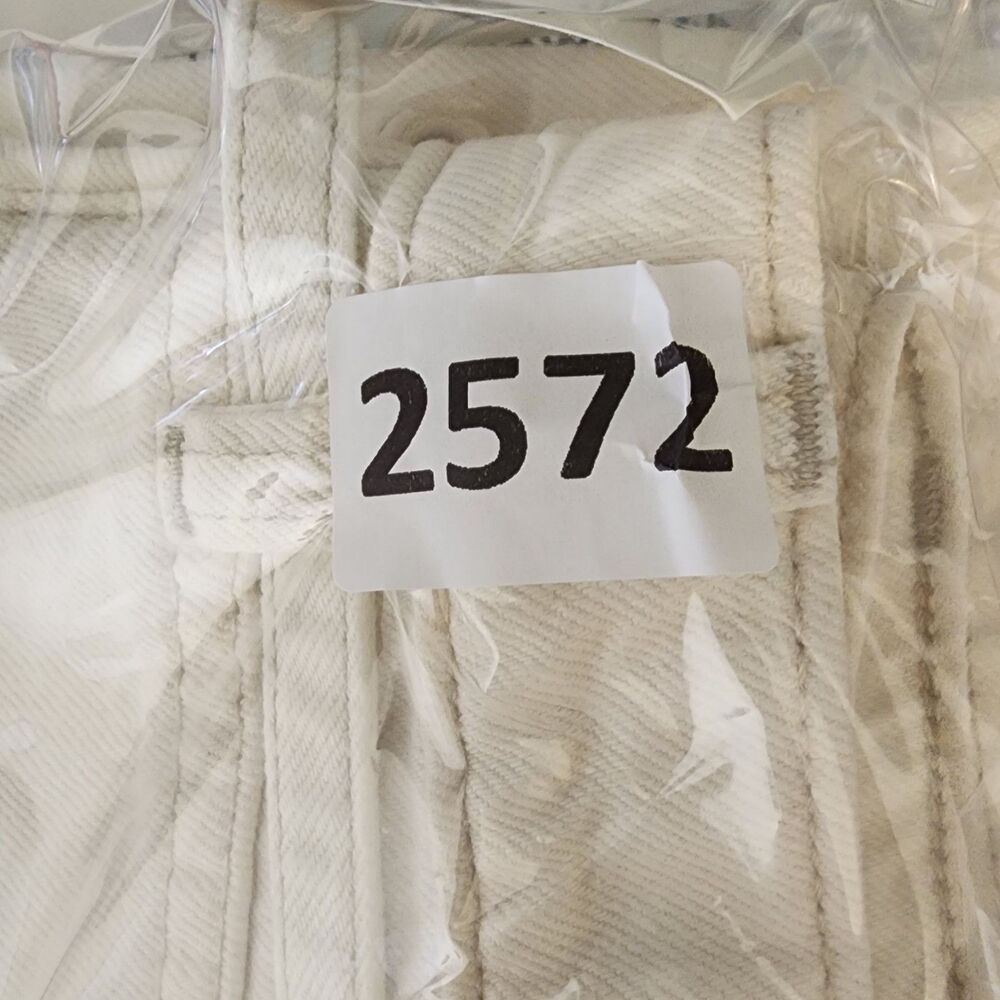 Abercrombie & Fitch The Loose Short High Rise Belt 32/18 Cream Denim 40" Waist - Picture 9 of 9